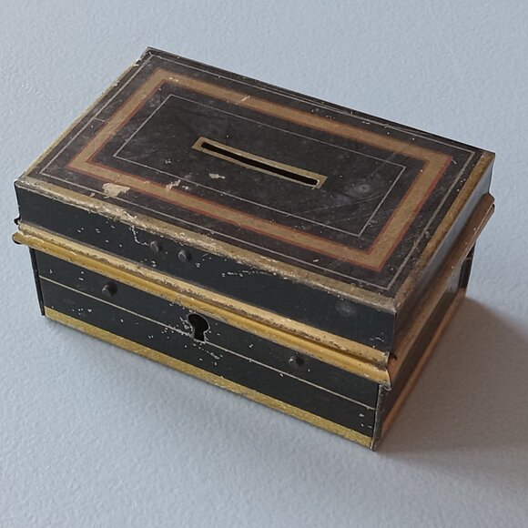 Antique Victorian English Make Small Metal Cash Box - Picture 4 of 15